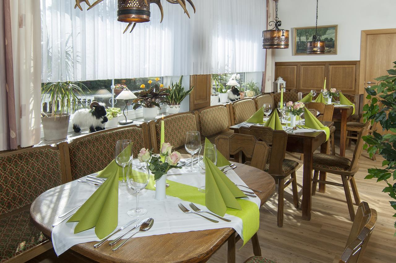 Landgasthaus Zum Naturschutzpark บิสพิงเงน ภายนอก รูปภาพ